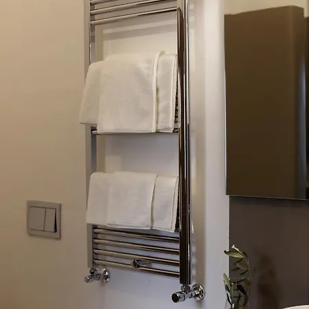 לינה וארוחת בוקר La Mitria 3*